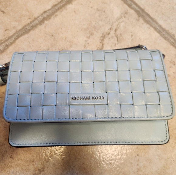 Michael Kros Jet Set smartphone crossbody bag - Picture 7 of 7